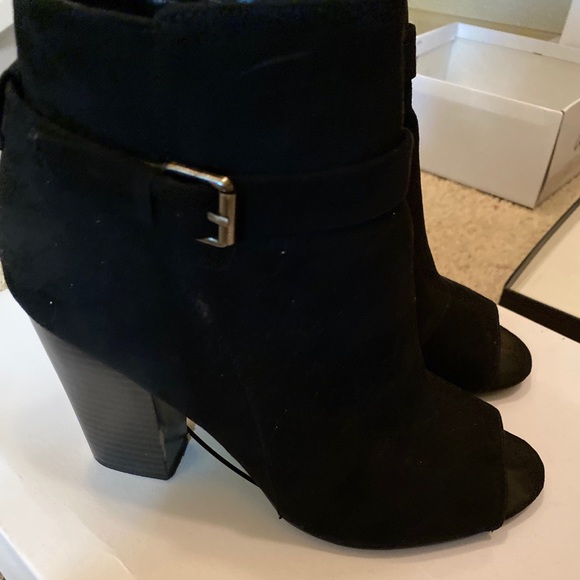 Black booties - Picture 1 of 2